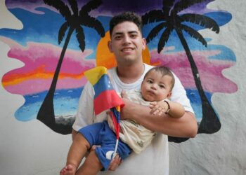 Logro humanitario de Vuelta a la Patria: El rescate de Lahiam, un bebé venezolano que EEUU quiso secuestrar (+Video)