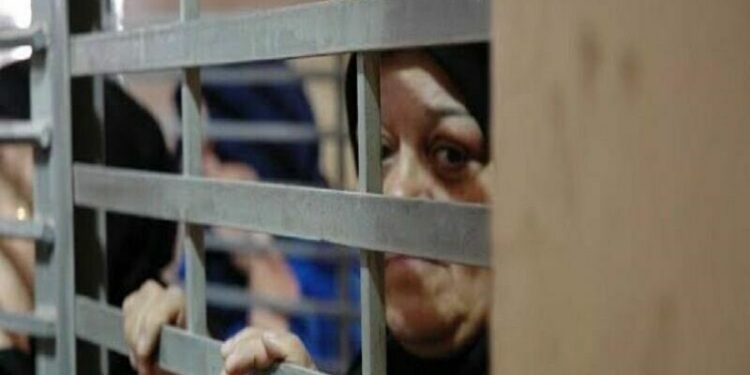 Denuncian crímenes prisioneras palestinas