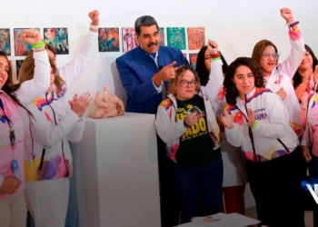 Maduro Gran Misión Venezuela Mujer