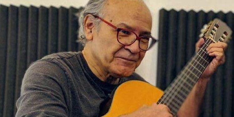 Poeta músico Henry Martínez 75 años