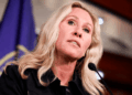Taylor Greene renuncia MAGA