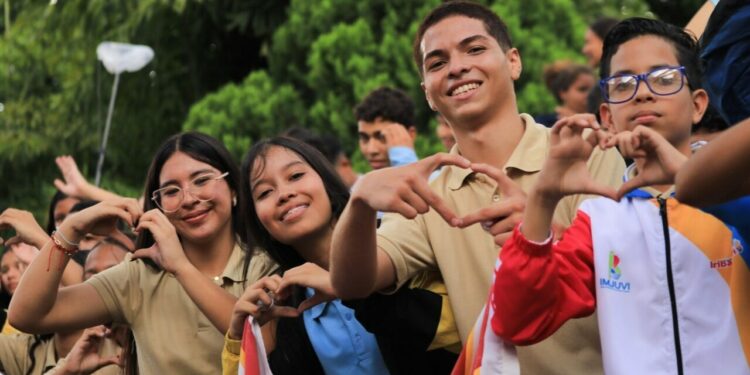 Presidente Maduro estudiantes