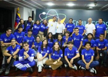 Maduro jóvenes físicos medallas