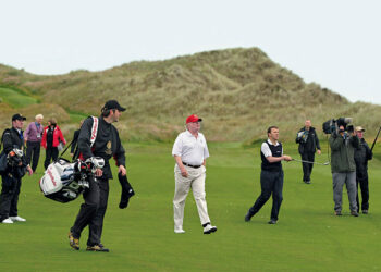Viajes golf Trump EEUU millones