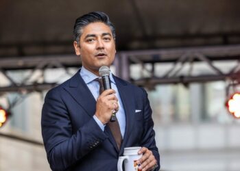 hermanastro JD Vance Cincinnati Pureval