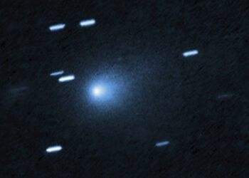 cometa-3i-atlas-brillo-azul