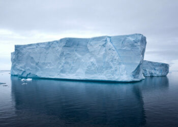 Científicos hielo Antártida