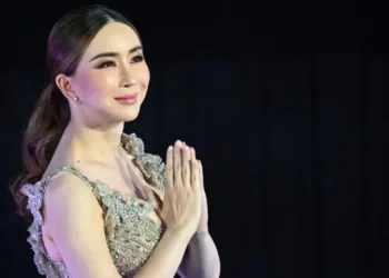 orden arresto copropietaria miss universo Tailandia Fraude