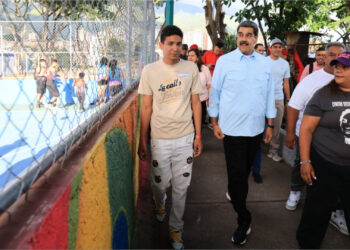 Maduro comunas democracia
