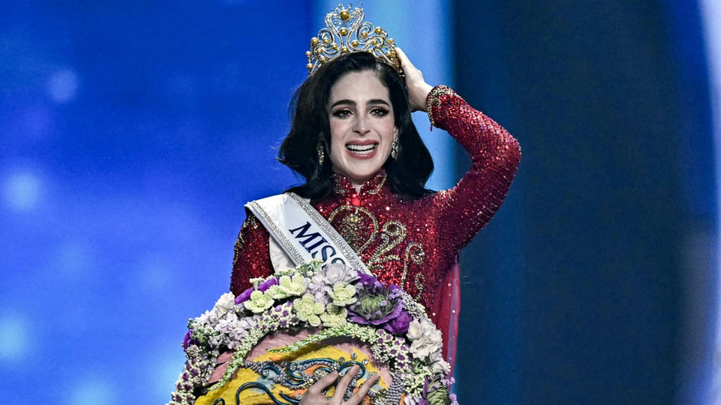 Fátima Bosch renuncia Miss Universo 2025