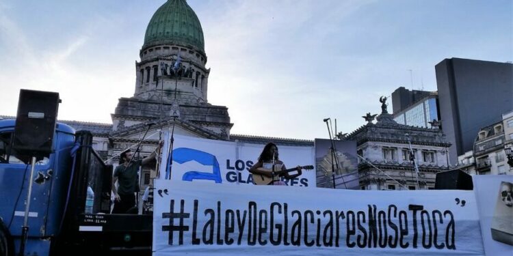 Argentina marcha ley de glaciares