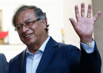 Petro vuelos Venezuela Colombia